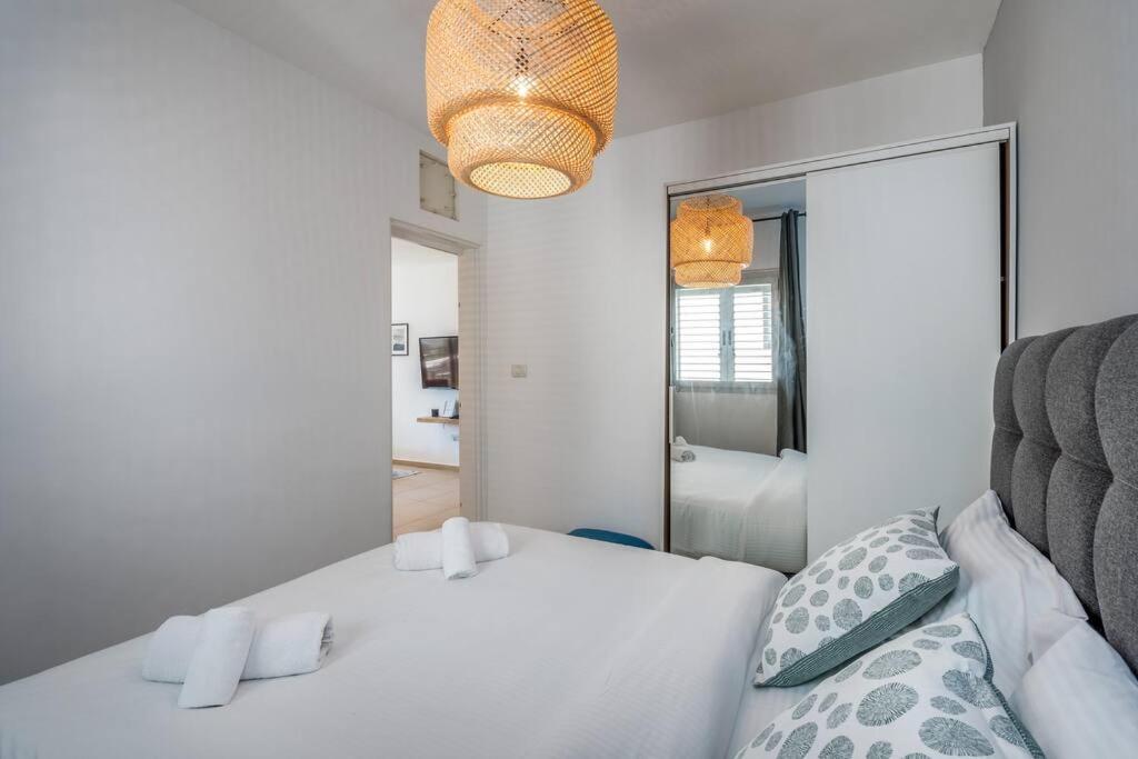 Bograshov Area - Cosy Apart' Hotel Close To The Beach Тель-Авів Екстер'єр фото